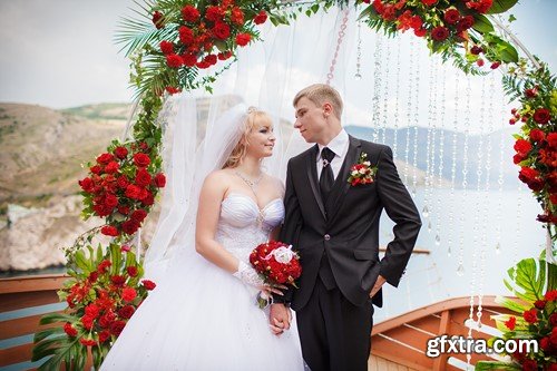 Beautiful wedding couple, 10 x UHQ JPEG
