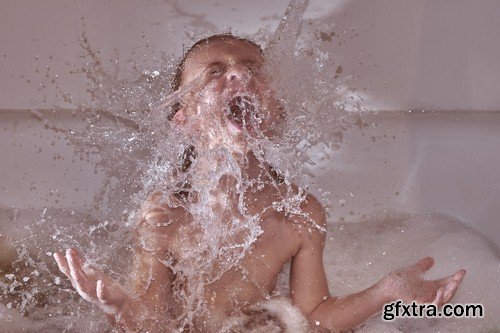 Child bathing - 5 UHQ JPEG